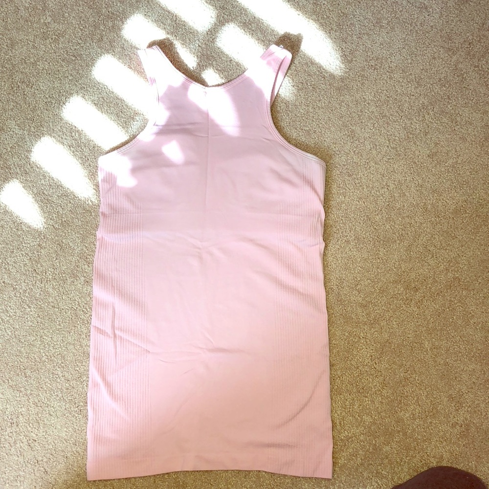 Lululemon top